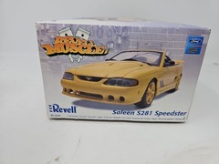 Revell Saleen S281 Speedster Mustang Muscle Ford 1/25 Scale 85-2589 Open Box
