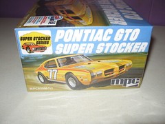 MPC 1/25 1970 Pontiac GTO Super Stocker Plastic Model Kit MPC939M