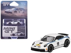 Mini GT MGT01009 1/64 Porsche 911 Dakar #19 “Rally 1974” Tribute