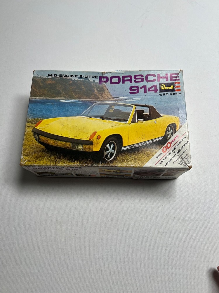 Vintage Revell Porsche 914 Yellow 1/25 Scale Plastic Model Kit S-3104 1973 As Is