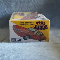 MPC Arnie Beswick’s The Super Judge Funny Car 1:25 Red Unassembled Plastic Mode…