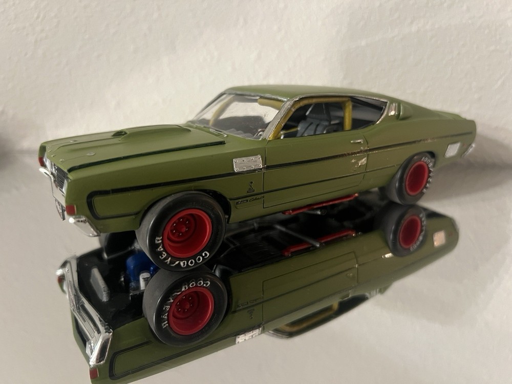 Ford Cobra 428 Custom Build. Very Nice Quality Stock Car Race Car Model 2/25