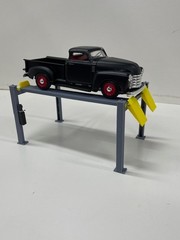 4 Post Lift for Display or Diorama in 1/24th, 1/25th Scale for model car display
