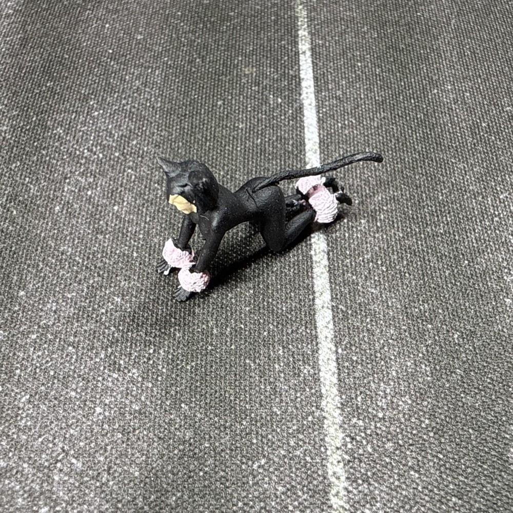 1/64 Scale Cat Woman – For Diorama 3d Printed – Hand painted 🇺🇸