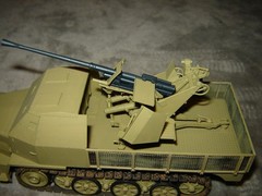 Armoured Vehicle w/Gun Well Built & Painted Excellent Condition 1/35 Built