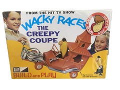 Car Model Kit Wacky Races The Creepy Coupe Press Lock Plastic MPC Hanna Barbera