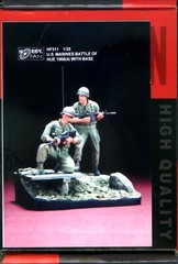 Hobby Fan 1/35 HF-511 US Marine Battle of HUE 4 (Vietnam War) – 2 Figures w/Base