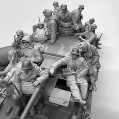 1/35 Scale Die-Cast Resin Figure Model Kit Military Theme Tank Soldiers Set (…