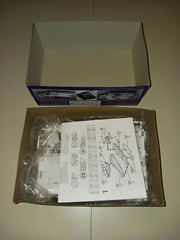 1995 MONOGRAM Lamborghini Countach OPEN BOX 1:24 Model Car Kit 2769