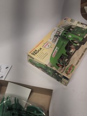 Atlantis White-Fruehauf Gas Truck Model Kit H1402 Sinclair New Open Box