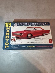 A9A AMT 63 FORD 500XL SPORTS HARDTOP ADVANCED 3 in 1 CUSTOMIZING MODEL KIT 6003