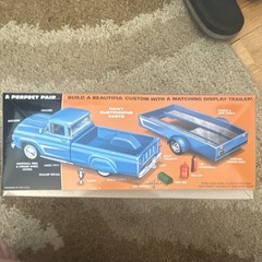 AMT 1:25 1960 Ford F-100 Pickup Truck Plastic Model Kit w/ Trailer, Decals.