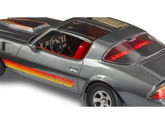 Revell 14526 1981 Chevrolet 20.8 inches x 8.3 x 5.6 inches, White