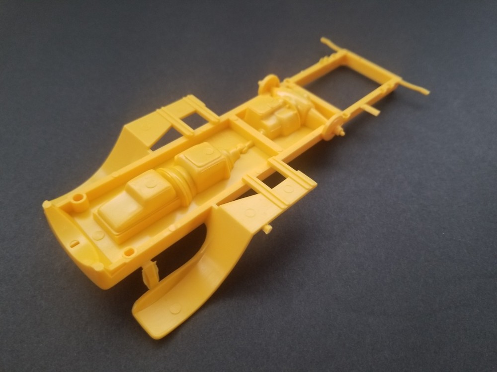 CHASSIS/ FRAME / FENDERS for Beer Wagon Monogram Revell 1:24 Model Kit