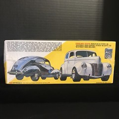 AMT 1434/12 1939 FORD TUDOR SEDAN MODEL KIT-NIB-1/25 SCALE