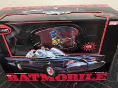 POLAR LIGHTS KIT #1966 BATMOBILE BLACK SNAP MODEL KIT #POL824-SEALED 1/25 SCALE