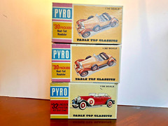 3 Pyro 1:32 Model Car Kits: 2x 1930 Packard Roadster & 1x 1932 Lincoln Phaeton