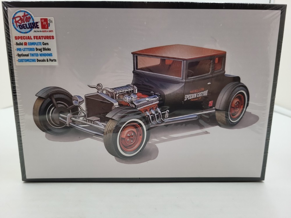SKILL 2 MODEL KIT 1925 FORD T “CHOPPED” SET OF 2 PCS 1/25 SCALE BY AMT AMT1167