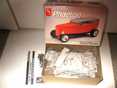 NEW AMT 1/25TH 1932 FORD PHAETON KIT #6899