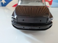 Dodge Ram 1:24 Scale Pick Up For Parts, Repair Or Junkyard Diorama