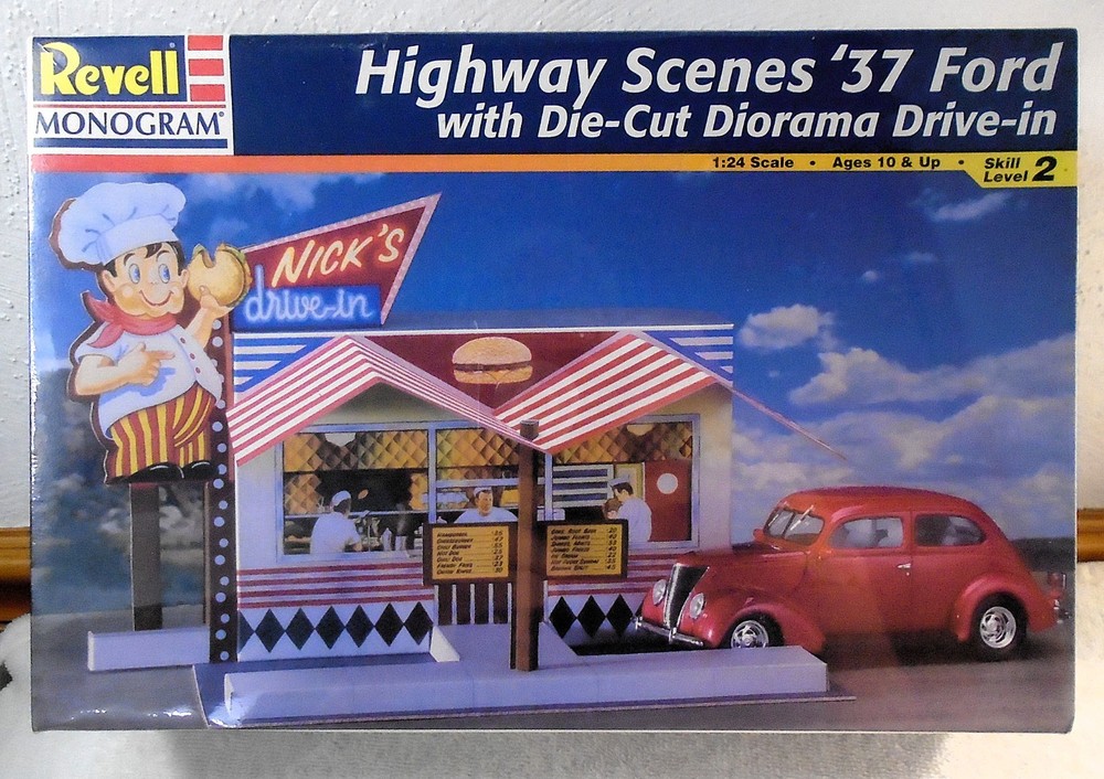 37 Ford 1/24 Highway Scenes Drive-in Model Car Kit Revell Monogram 1998 vtg NOS