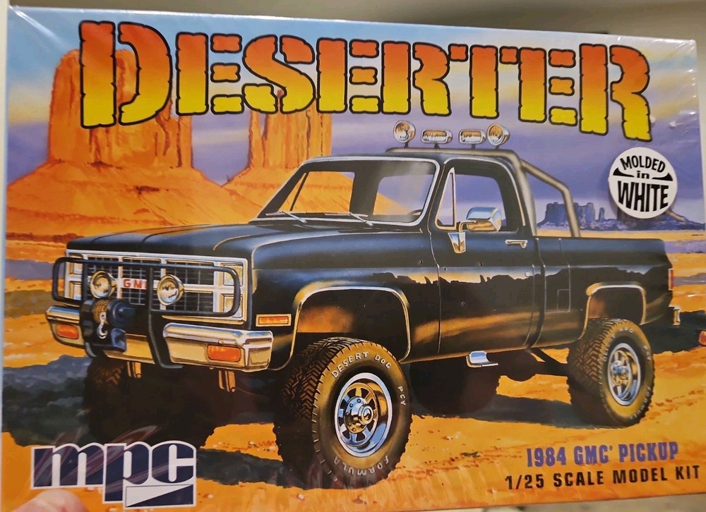 SKILL 2 MODEL KIT 1984 GMC PICKUP TRUCK DESERTER MOLDED IN WHITE 1/25 MPC MPC847