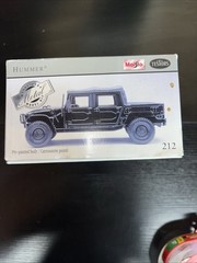 Maisto Testors Hummer Metal Body Model Kit Pre-Painted 1:24 Scale Die Cast Metal