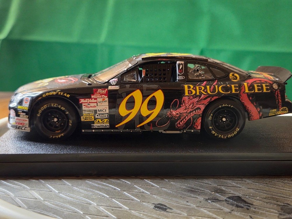 1/24 Custom Bruce Lee #99 Ford Taurus NASCAR Hand Built Model Car Dragon Theme