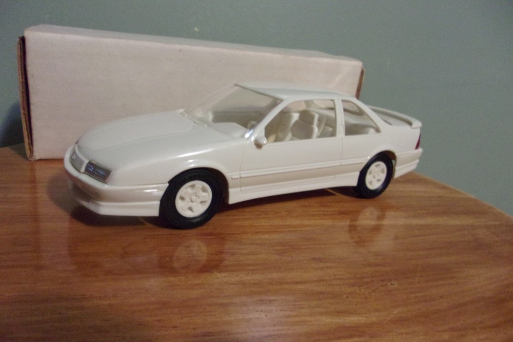 Ertl/AMT 1990 Chevy Beretta GTZ Promo Car with Original Box, White, New Cond.