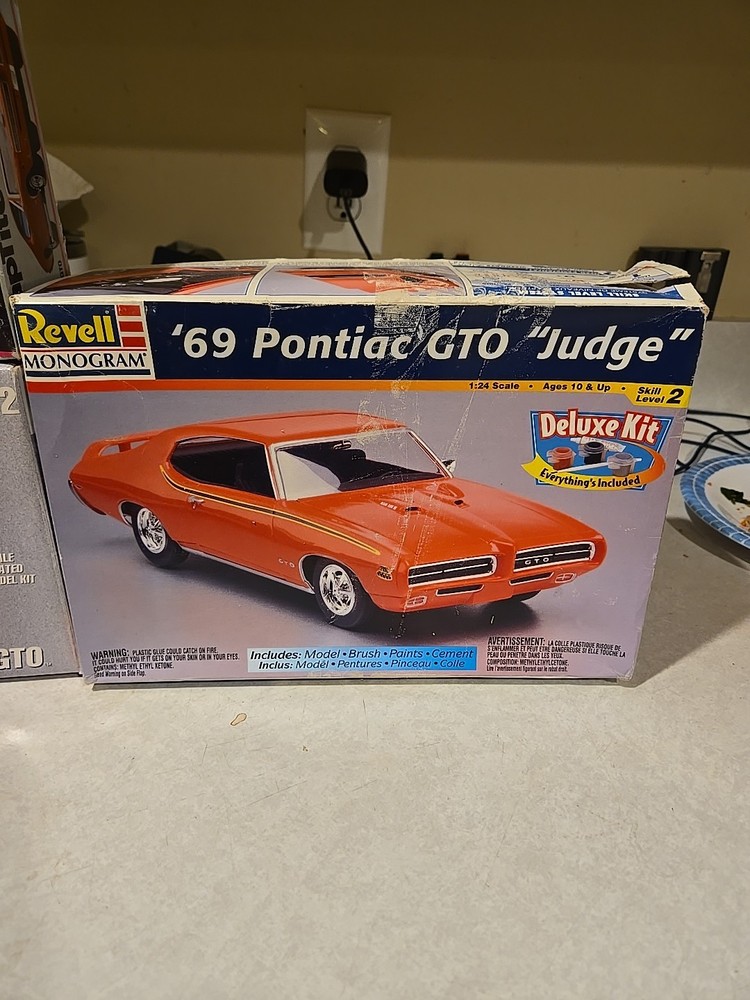 AMT Revell Model Junk Yard Chevy Chevelle Pontiac GTO GMC Pickup Parts Lot read!
