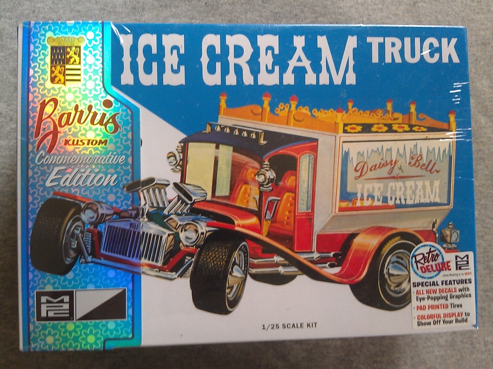 1/25 Scale MPC Ice Cream Truck Kit. Sealed.