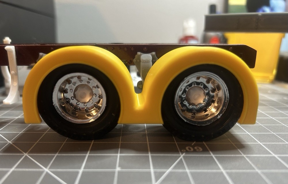1/25 Scale Double Hump Fenders 3