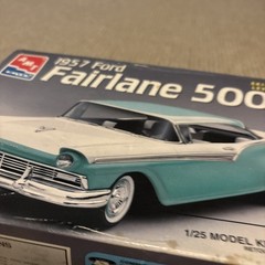 AMT 8028 1957 Ford Fairlane 500 Hardtop 3n1 1/25 Model Kit Never Built