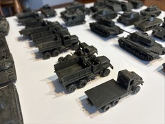 LOT Of 40 1/87 Roco Minitanks Austria 32 Tanks 8 Trucks DBGM HO SCALE