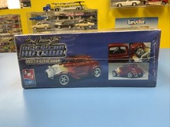 AMT /ERTL BOYD CODDINGTON AMERICAN HOT ROD 1932 FORD COUPE “NEW”