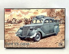 Roden 818 1:35 Ford V8-G81A Funkkraftwagen Plastic Model Kit Brand New