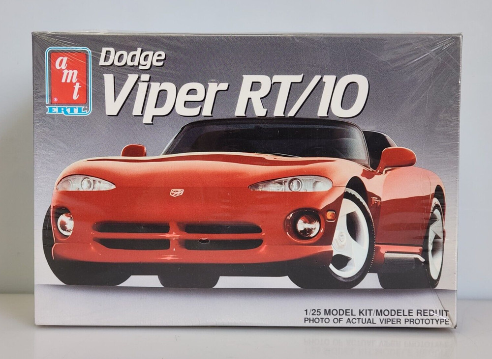 AMT ERTL 1992 Dodge Viper RT/10 1/25 Scale Car Plastic Model Kit 6808 New Sealed