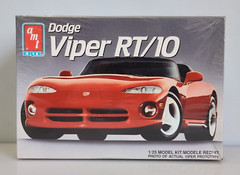AMT ERTL 1992 Dodge Viper RT/10 1/25 Scale Car Plastic Model Kit 6808 New Sealed