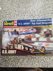 1/25 SCALE TONY SCHUMACHER US ARMY DRAGSTER SEALED BOX.