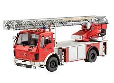 Revell Model #07504 1/24 Mercedes Drehleiter DLK 23-12