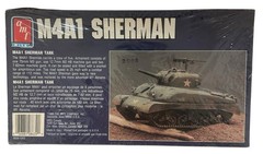 Vintage AMT ERTL M4A1 Sherman Tank 1/72 Scale Model Kit Sealed Parts #8639