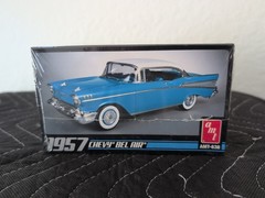 AMT-638 1957 Chevy Bel Air Model Car Scale 1:25 – Blue/White Skill 2 NEW/SEALED