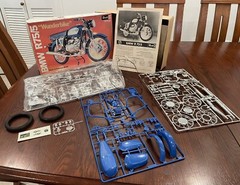 SUPER RARE(1973)-REVELL|BMW R75/5|WUNDERBIKE|1:8 Motorcycle Kit#1552|UNBUILT!!!