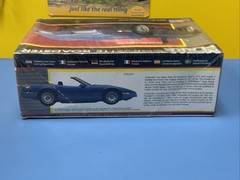 VINTAGE Monogram Metal Flake Corvette Roadster # 2742 Released in 1987 NEW