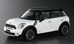 Hasegawa #24121 1/24 BMW Mini Cooper Countryman