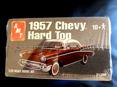 Model Kit 1957 Chevrolet Hardtop AMT 1:25