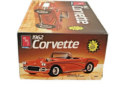 86 AMT ERTL 1:25 SCALE ” 1962 CHEVY CORVETTE ” BUILD 1 OF 3 WAYS MODEL KIT 6521