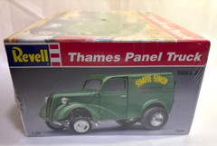 Revell Thames Panel Truck1/25 scale New with shrink never opened From Japan