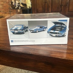Revell ’69 Camaro Z/28 RS 1:25 Scale Blue Plastic Car Kit Model Kit Sealed New