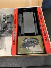 Tamiya 1/25 German Heavy Tank Tiger I No 3311 (unassembled) New￼
